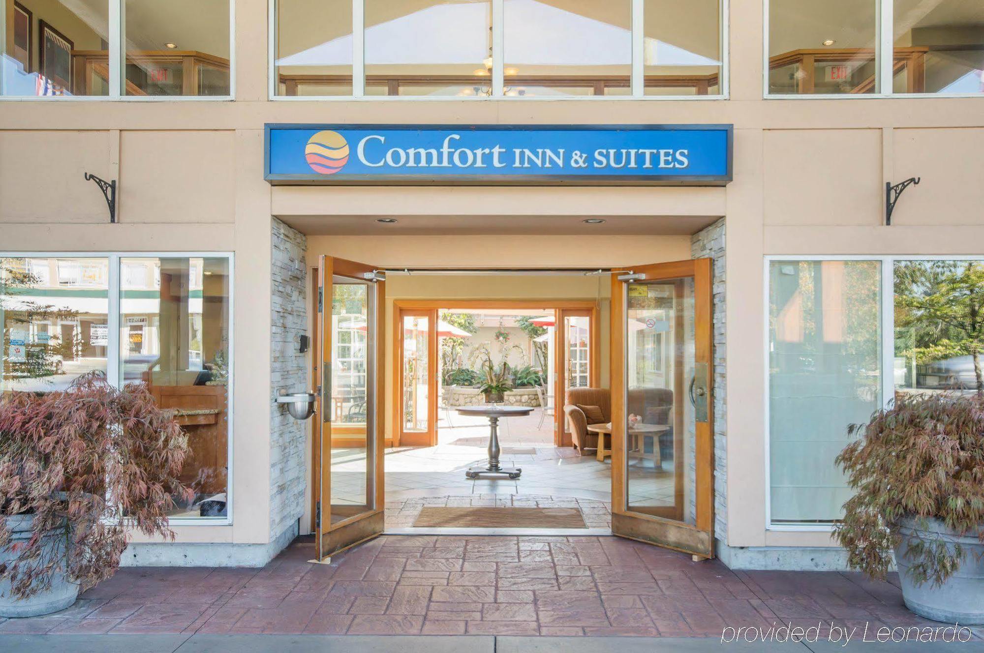 Econo Lodge Inn & Suites North Vancouver Exteriör bild